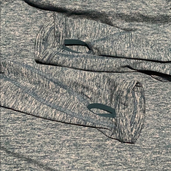 Nike Dryfit quarter zip women’s small - Picture 5 of 5